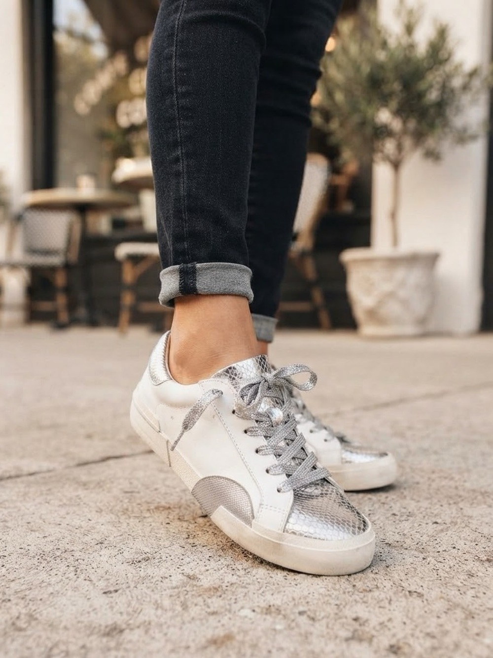 Dolce Vita Zina Snake Embossed Metallic Lace Up Sneakers Silver White Size 6